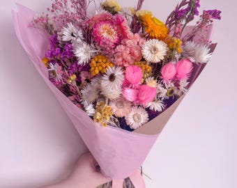 pastel dried wildflower bouquet, daisy arrangement, boho wildflower bunch, pink dried flowers, bright dry floral bouquet, gift for birthday