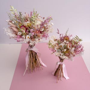 pink dried flower arrangement for home decor