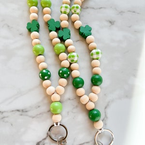 Saint Patricks Day Teacher Lanyard, St Patricks Day Lanyard, Green Four Leaf Clover Wood Beaded Lanyard, Elementary Lanyard, Holiday