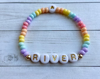 Personalized gift for girls jewelry Kids beaded name bracelet Gold heart name bracelet Rainbow name Bracelet Personalized Gift for Girl