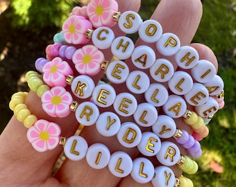 Girls Name Bracelet Flower bracelet personalized Custom Name Gift for Kids Jewelry for Toddlers Bracelet Stretchy Bead Heart Bracelet