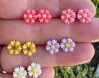 Flower earrings daisy earrings women’s stud earring girls flower earrings flower girl Spring earrings