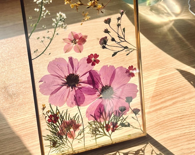 DIY pressed flower frame art kit: Make your own herbarium art floating frame dried flower art wall decor plant wall hanging hosting decor