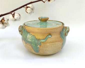 Handmade Ceramic Casserole Dish with Lid: 1.5 Liter Pottery Cookware