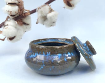 Pot avec couvercle en céramique fait main : pot de miel, récipient à sucre