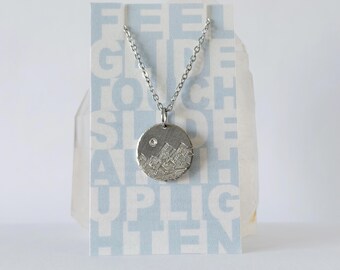 Pendentif de mise à la terre réglable texturé, estampé à la main et apaisant avec cristal autrichien