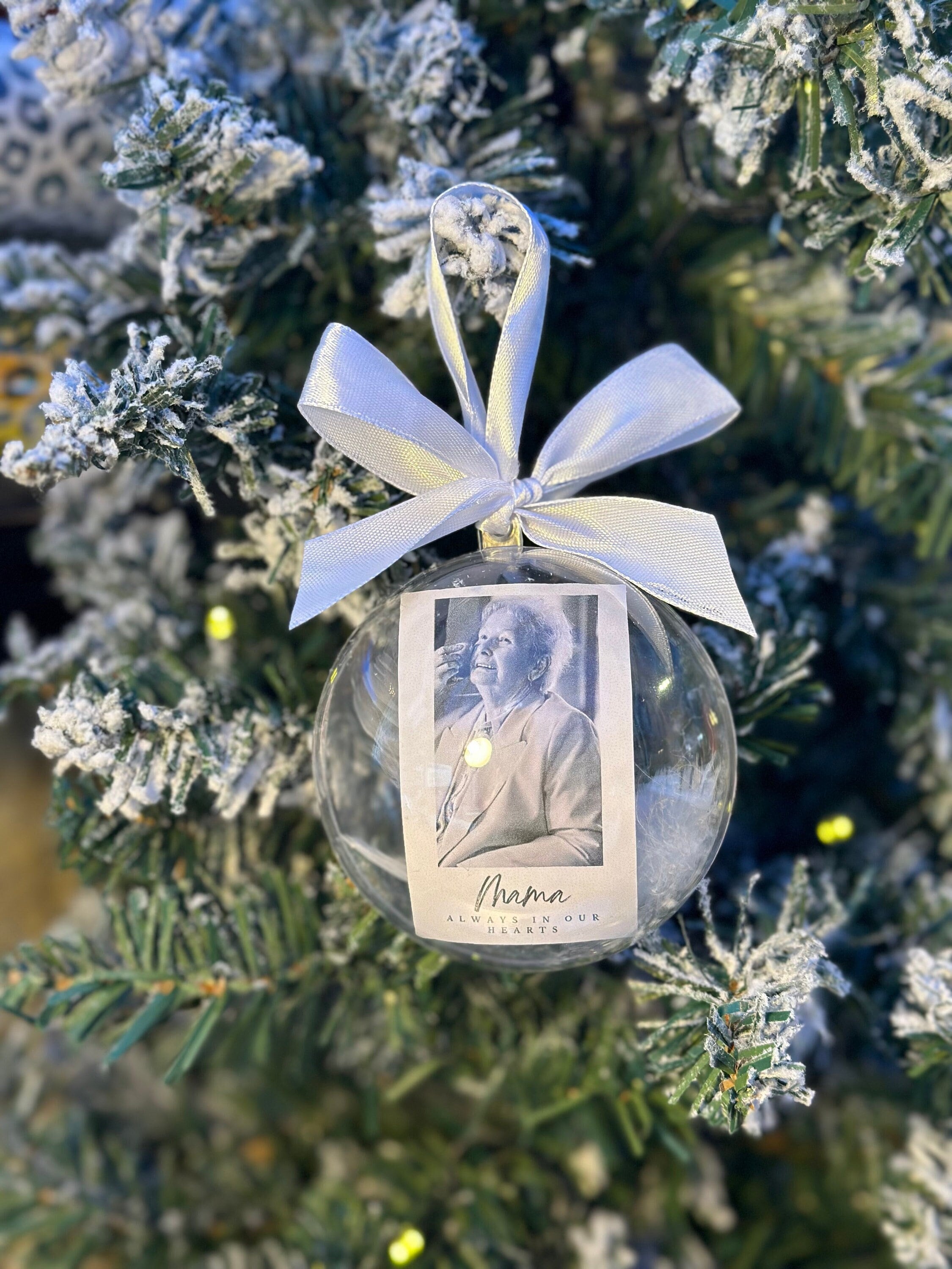 Photo memorial Memory Bauble, Special Bauble, Personalised Bauble, Special Memory Bauble, Photo Bauble, Feathers, Memorial Gift, gift box