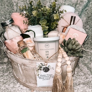 Spa Gift Basket, gift basket, thank you gift, custom gifts, birthday gift, luxury gift, gifts for women, Mother’s Day, presents for mom