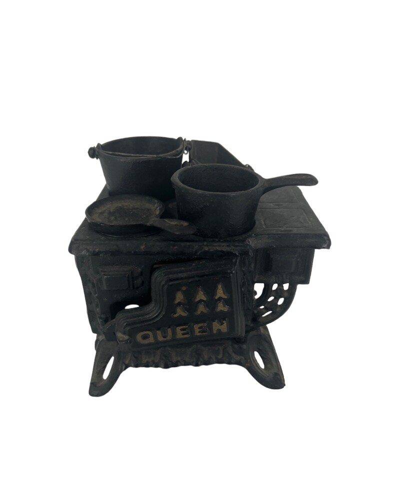 Vintage Salesman Mini Queen Cast Iron Oven/stove With Pots Etsy