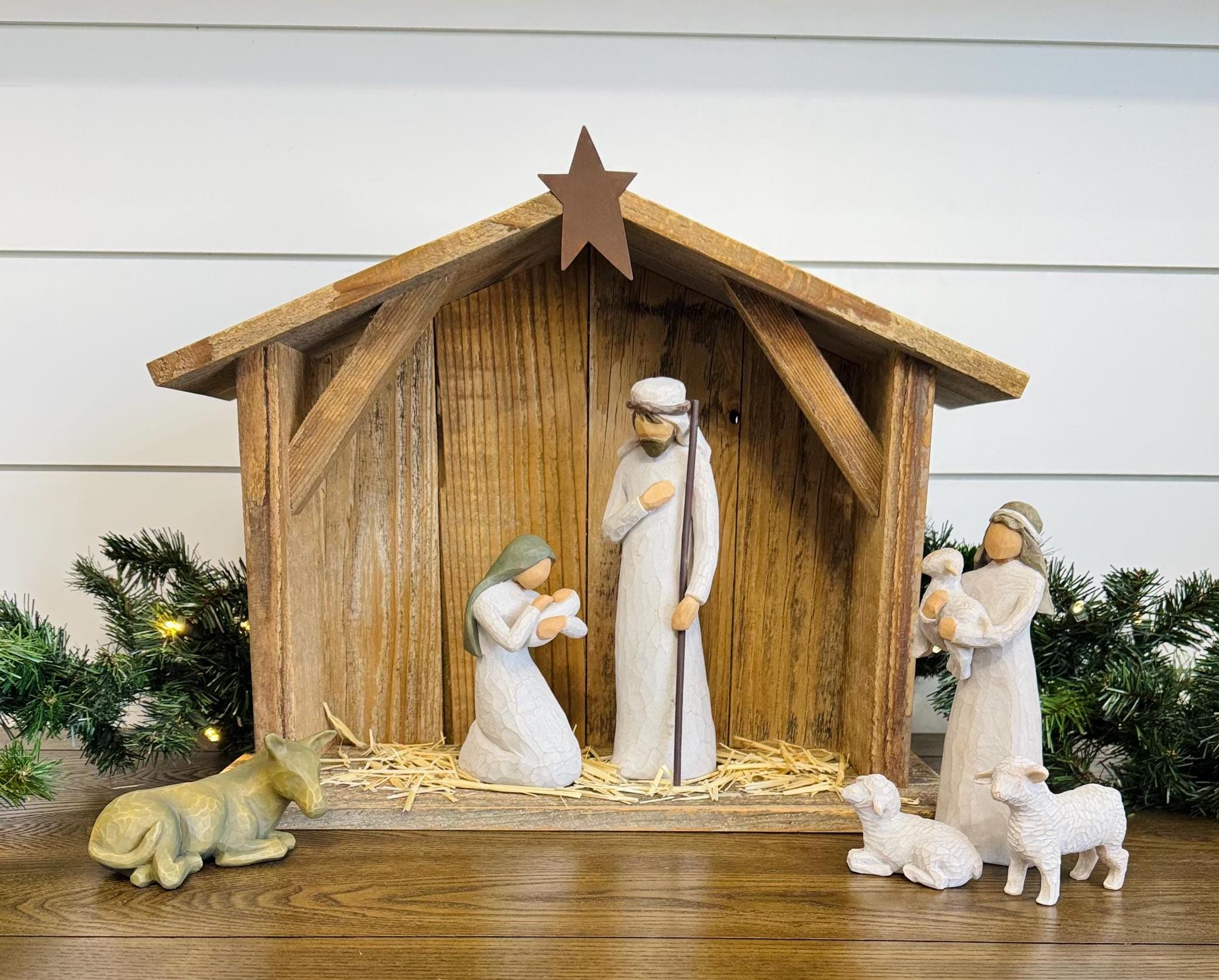 Rustic Wood Nativity Stable, Manger, Wood Nativity Barn, Nativity Creche, Wood Nativity Stable, Christmas Decor, Farmhouse Nativity Stable
