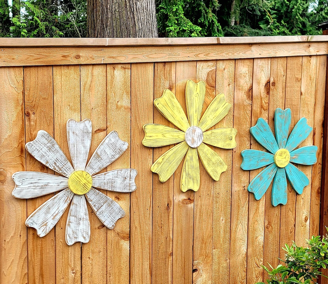 Rustic Wood Flower, Garden Flower, Wall Flower, Garden Decor, Patio