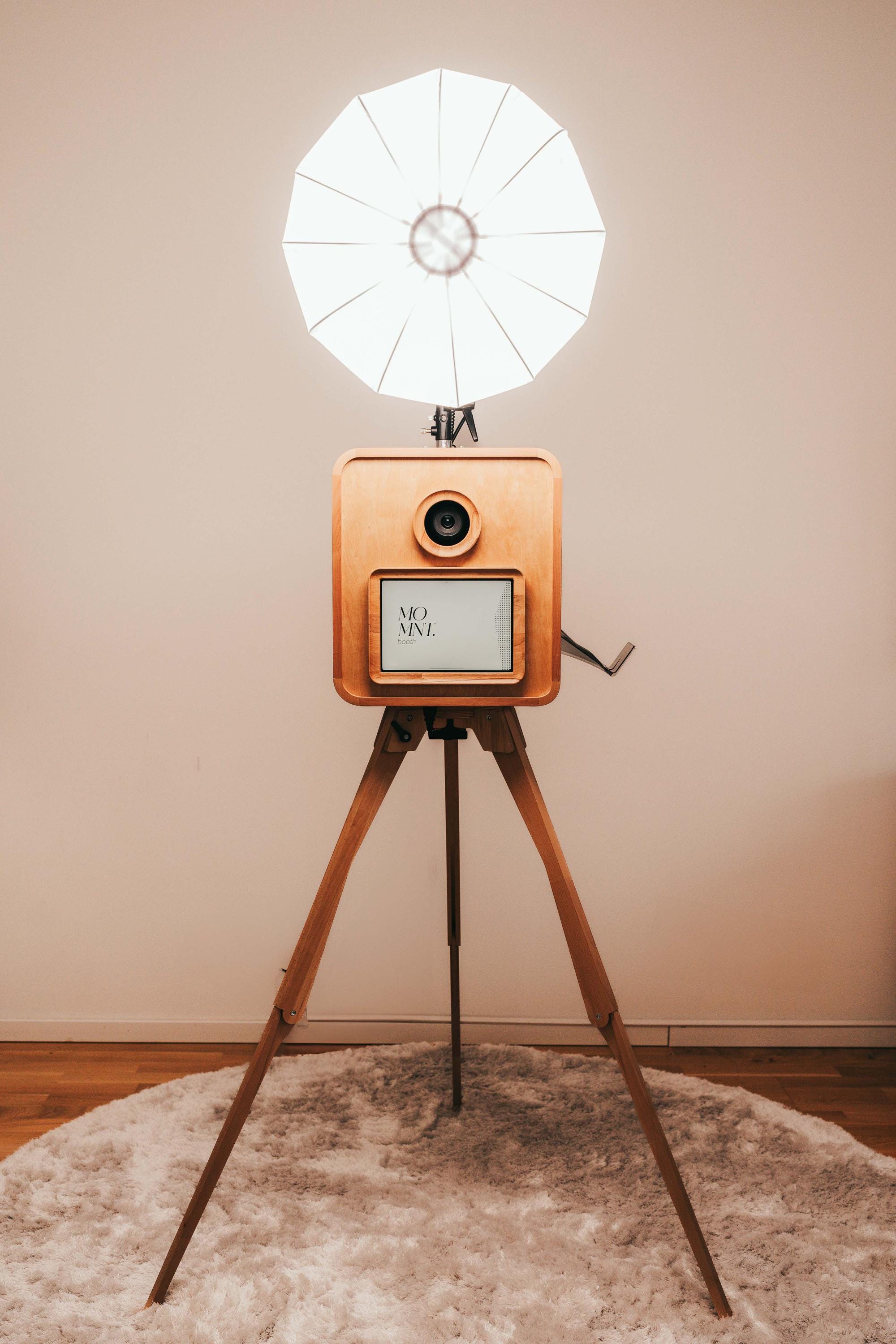 Avant-garde Photo Booth No.5 - Etsy
