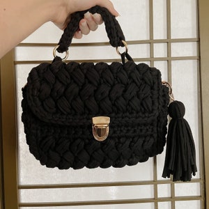 Crochet SHOULDER bags for Women Colorful hand bags crochet purses available in 5 colors, Mothers day gift, crochet hand bags with tassel Black