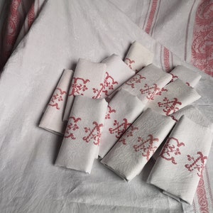 Antique French pure linen floral damask dining cloth and 12 matching napkins, hand embroidered EA monograms