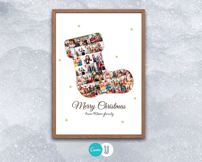 K&ouml;nnte beinhalten: Ein wei&szlig;er gerahmter Druck mit einem goldenen Weihnachtsstrumpf, der mit Fotos einer Familie gef&uuml;llt ist. Der Text "Frohe Weihnachten von der Familie Wilson" ist unter dem Strumpf gedruckt.