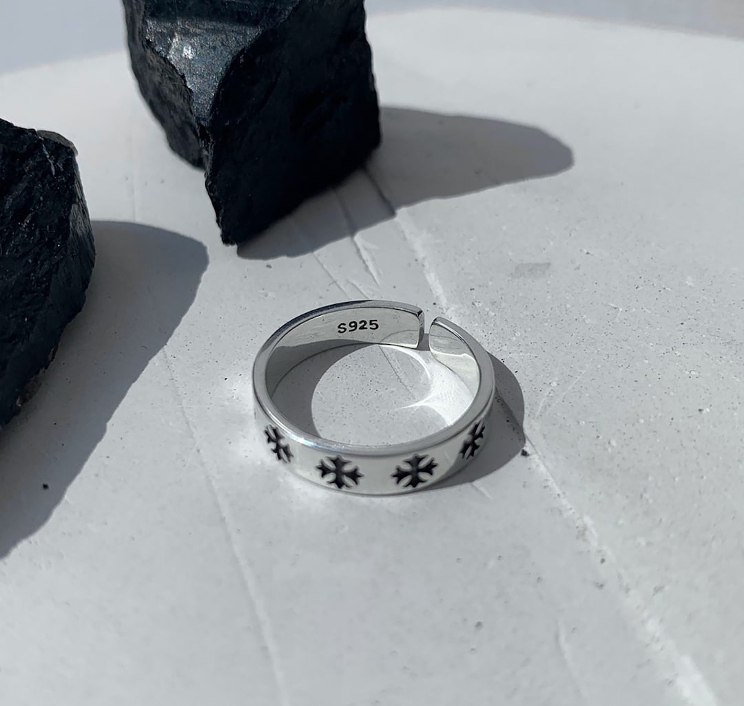 925 Sterling Silver Cross Ring - Minimalist Adjustable Band - Etsy