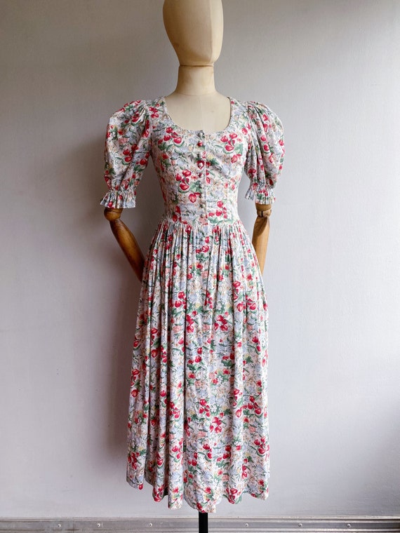 Beautiful vintage traditional dress Dirndl made o… - image 2