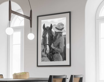 Western-Wandbild mit schwarz-weißem Cowgirl-Pferd