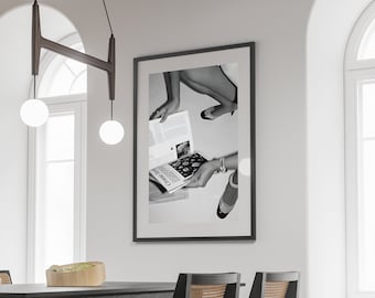 Frau liest Magazin Print, Mode Wand Kunst (Digitaler Download)