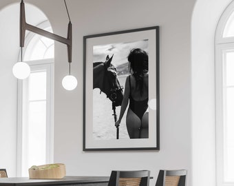Frau und Pferd schwarz weiß Fotografie Druck, Y2k Zimmer Dekor (digitaler Download)