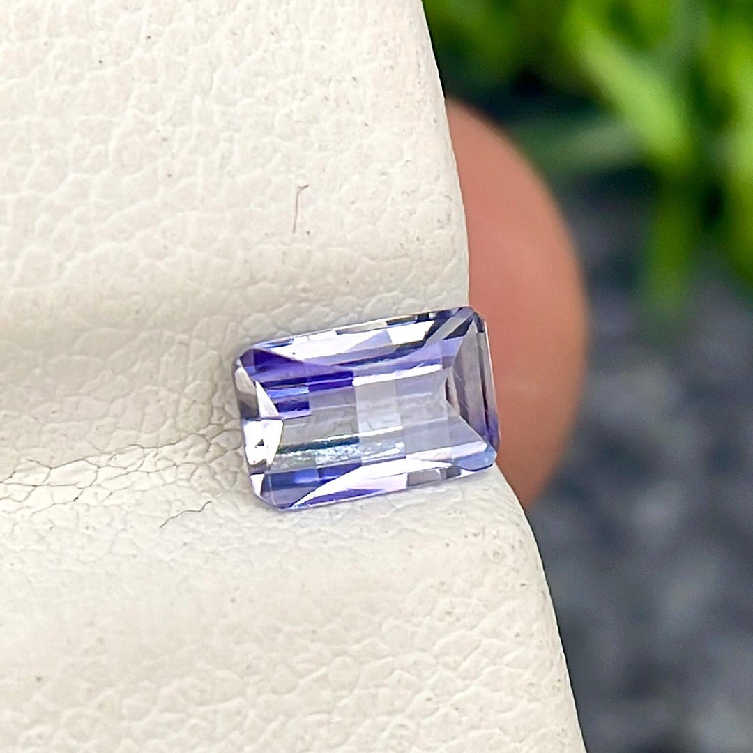 Tanzanite Naturelle 0,4 Carats - 4x4 Mm - Couleur Bleu-vert Gris - Très Propre - #TZ04