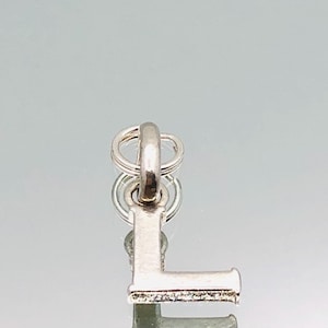 Charm vintage con la letra L en plata de ley de Links Of London