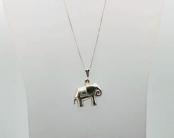 Collar con colgante de elefante de plata de ley, estilo vintage de 1978.