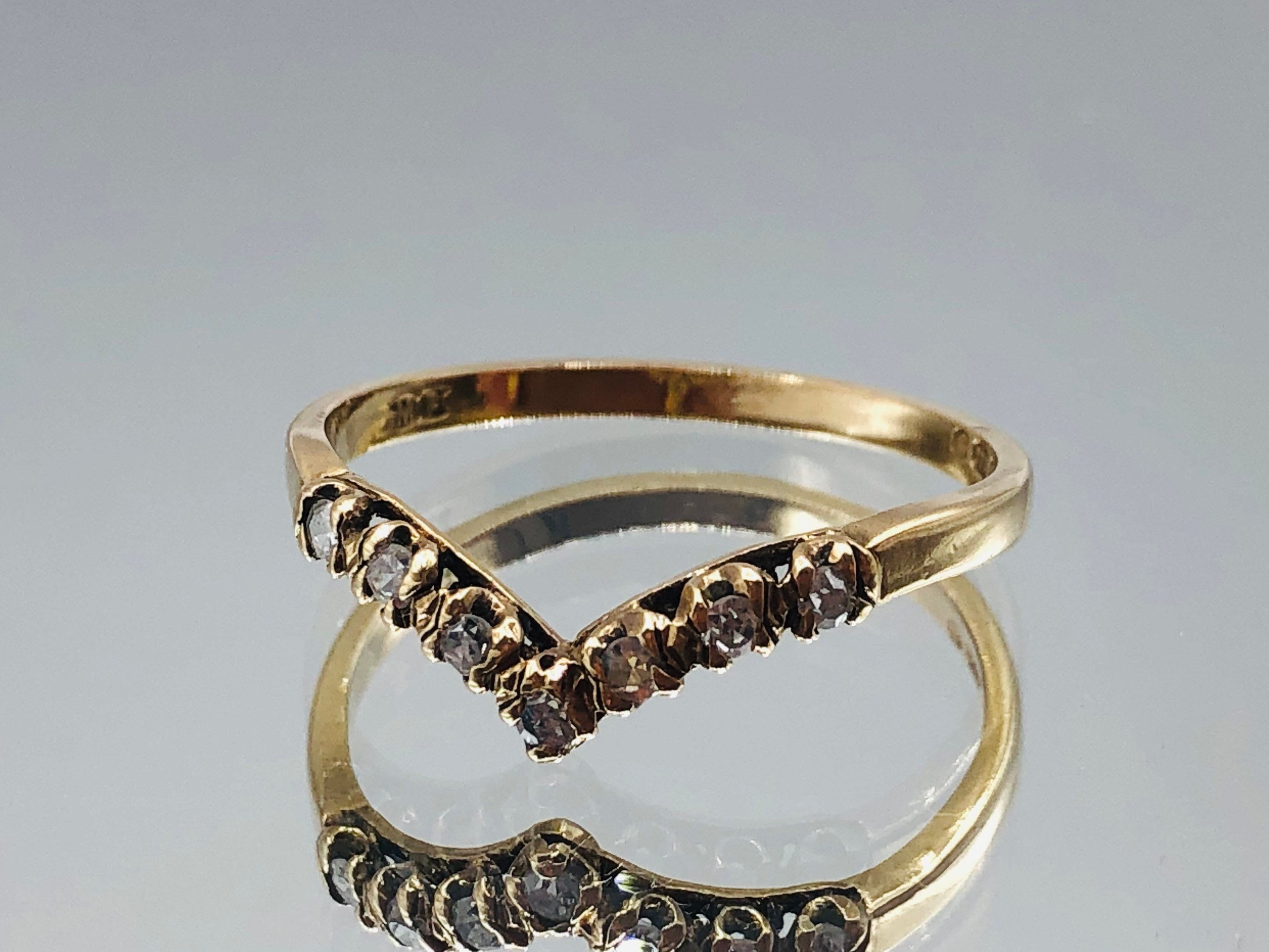 9ct gold double wishbone deals ring