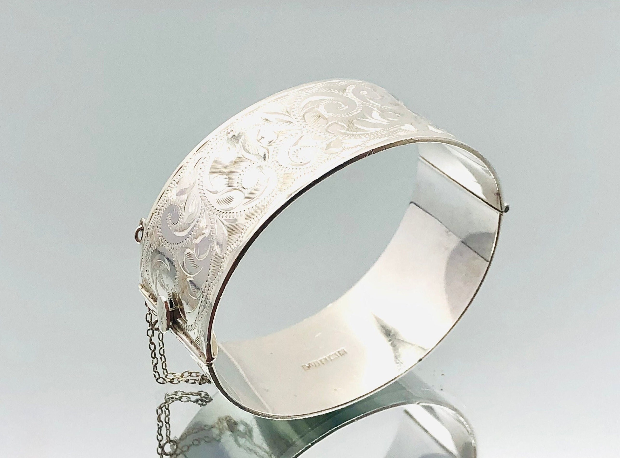 アクセサリー 2000s Antique Cross Silver Bangle Bracelon Ltd Sterling Silver Floral Engraved Bangle 1964