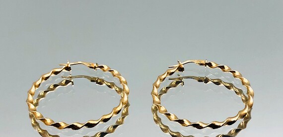 9ct Gold Diamond Cut Twist Hoop Earrings - 37mm