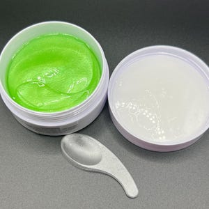 Under Eye Patches for Puffy Eyes Collagen Eye Mask, Dark Circles Gel, Eye Pads for Wrinkles, Hyaluronic Acid Under Eye Bags, Men and Woman