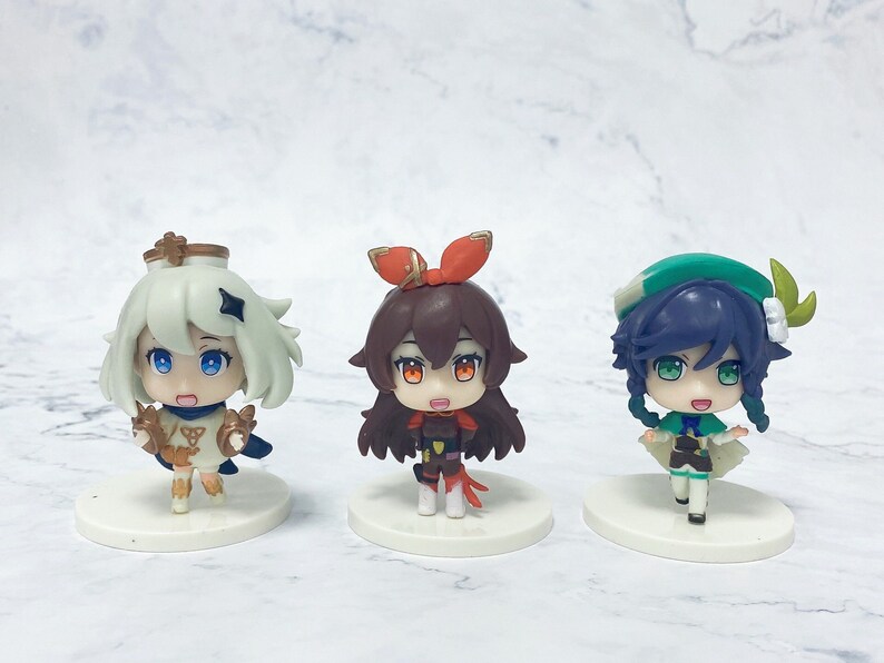 genshin impact zhongli figurine
