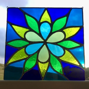 Stained Glass &quot;Flower&quot; Window Panel