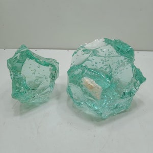 2 stuks 1500 gr ruwe vulkanische vulkanische glas tosca van Andara met mooie kleine bubbel erin, zeldzaam