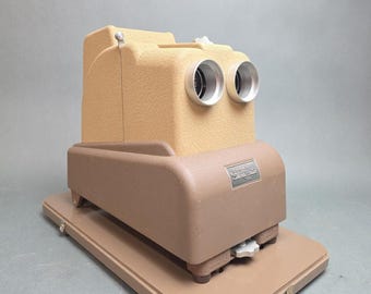 Vintage 3D Projector - View-Master Stereo-Matic 500 With Case and Cord