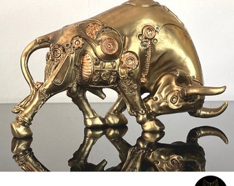 Escultura de oro BTC de Bitcoin Bull Miami Crypto 2022