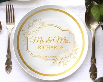 Personalisierter Mr & Mrs Hochzeitsteller, monogrammierter Braut- und Bräutigam-Speiseteller, individuelles Hochzeitsgericht, individuelles Geschirr, Geschenk für die Brautpaare