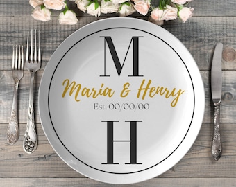 Personalized wedding plate , Mr & Mrs plate , bride and groom cake plate , monogrammed plate , bridal plates , custom wedding plate