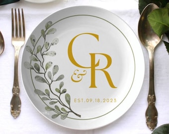 Personalized bride & groom wedding plate, Mr. And Mrs. Dinner plate, anniversary plate set, monogrammed dishes, bridal dinnerware, newlyweds