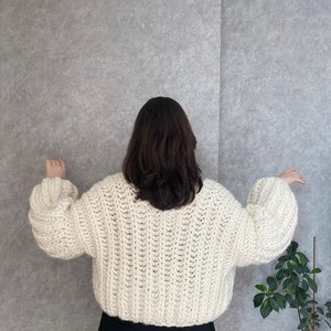 Chunky wool crop jacket, hand knitted ballon sleeves cream cardigan, oversized crop jacket image 5