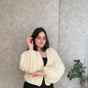 Chunky wool crop jacket, hand knitted ballon sleeves cream cardigan, oversized crop jacket image 1