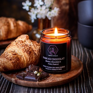 Pain Au Chocolat Scented Soy Jar Candle | 150g | Cozy Bakery Scent | Chocolate and Pastry Autumn Candle Gift | Vegan & Handmade
