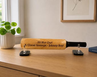 Personalised Mini Cricket Bat Gift | Engraved Wooden Cricket Keepsake | Cricket Gift for Dad, Coach, Boyfriend, Son | Birthday Present