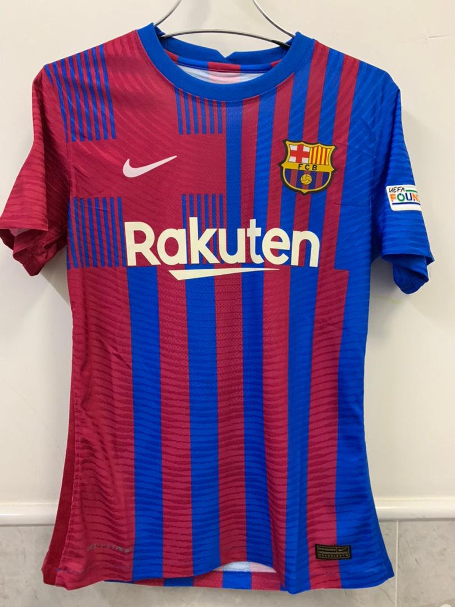 2021/22 Barcelona Home jersey Messi size Medium and large | Etsy
