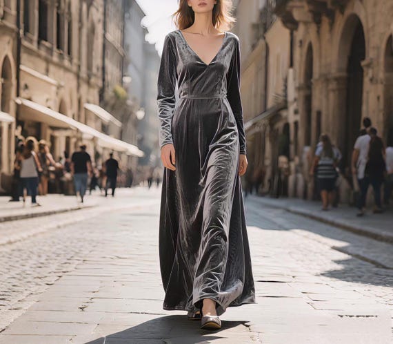 navy blue dress for baby girl How to style a maxi dress for winter, according to stylists main image 1