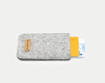 Credit Card Case | made of felt | for 5 cards | Color light grey