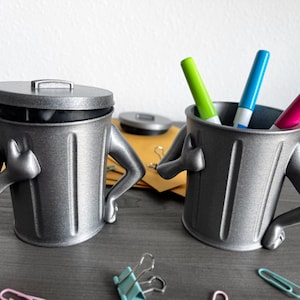 Trashie Trash Can Desk Buddy – Honkai Star Rail Inspired Office Organizer & Fun Container!