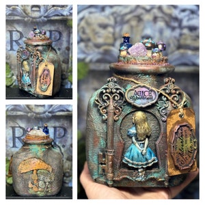 Potion Drink me Art ,Vintage glass jar , bottle 20/11.5 cm , Wizard  , Halloween , Tea time  , apothecary , in Wonderland