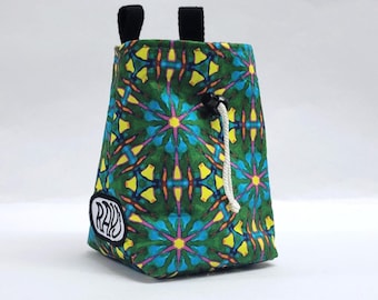 Green Batik Chalk Bag for Climbing & Bouldering Handmade with Zero Waste | Gift for Climbers or Boulderers