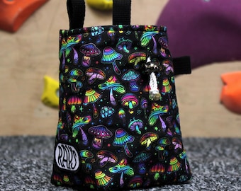 Chalk Bag for Climbing & Bouldering Handmade with Zero Waste (bad trip) | Gift for Climbers or Boulderers